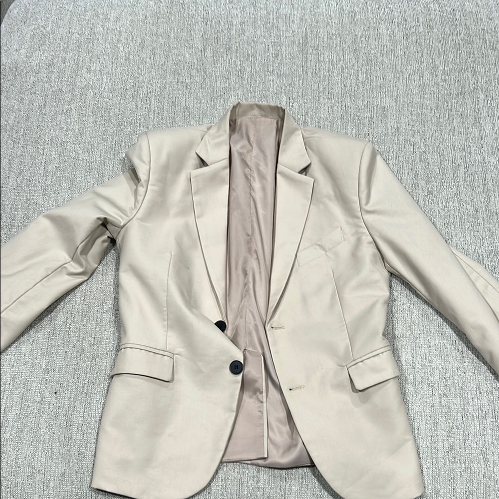 Elegant Cream Blazer